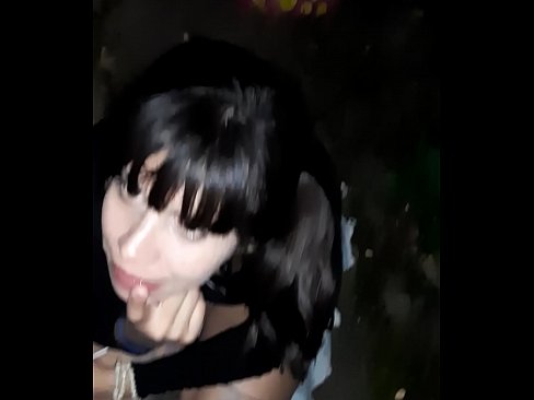❤️ रस्त्यावर कँडीच्या बदल्यात लिंग सुजले ❤️❌ लिंग ❌️